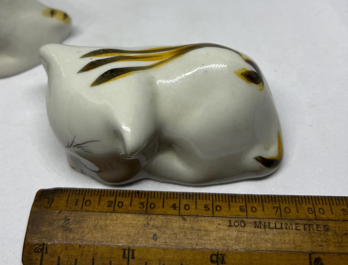 Cat family figurines. Ceramic cat ornaments