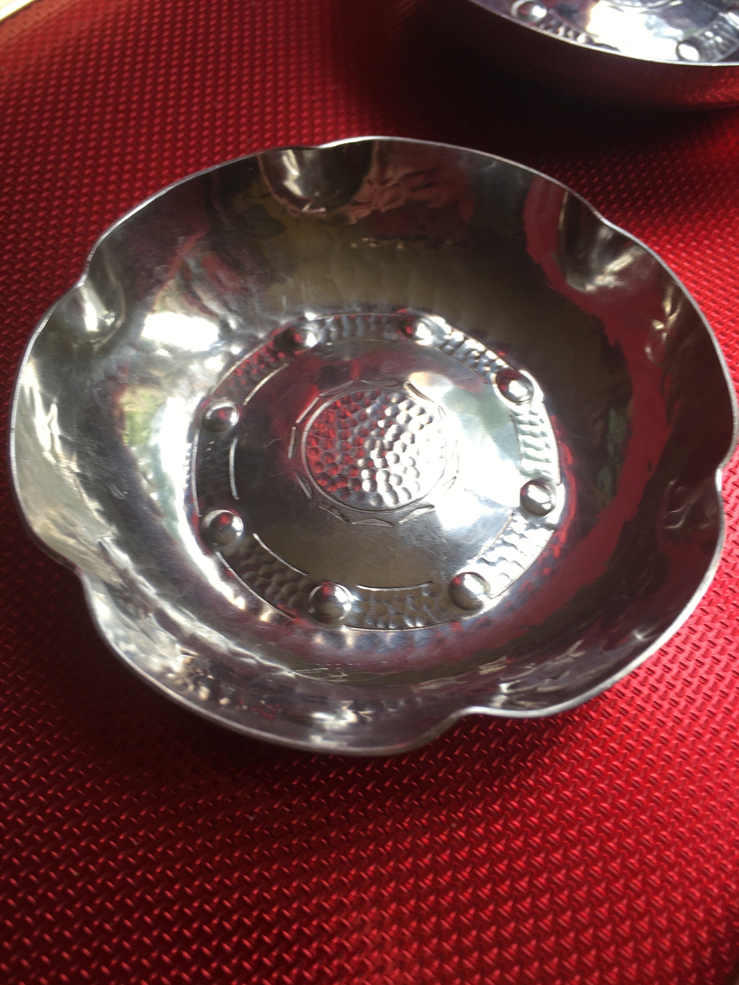 Staybrite trinket pin dish. Arts and Crafts movement key dish. Silver tone console. Stamped KSIA Hand beaten 1x Keswick 2x Borrowdale.