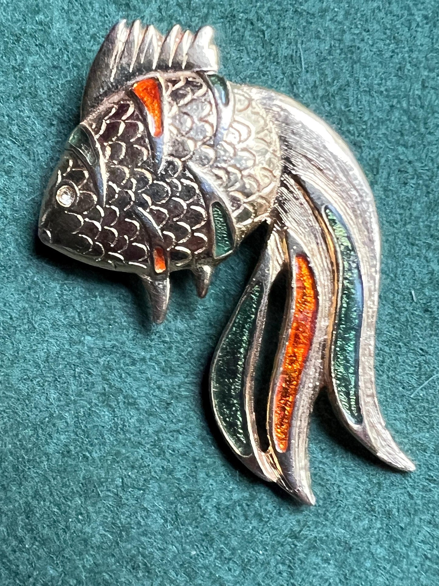 Vintage cloisonne Fish Brooch. Red and Green Enamel Scales Diamante Crystal Eye.