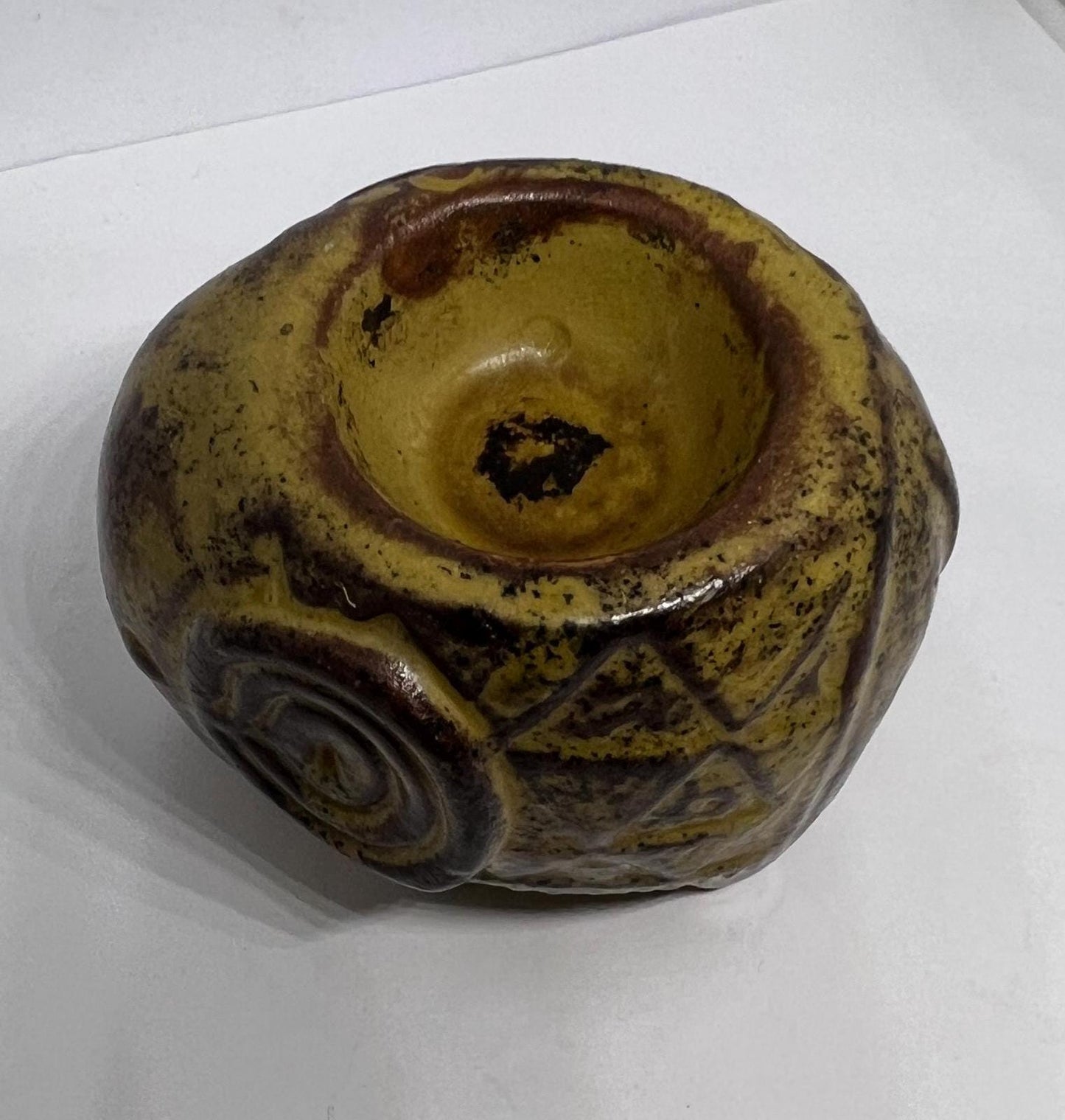Ceramic Elephant tea light holder.