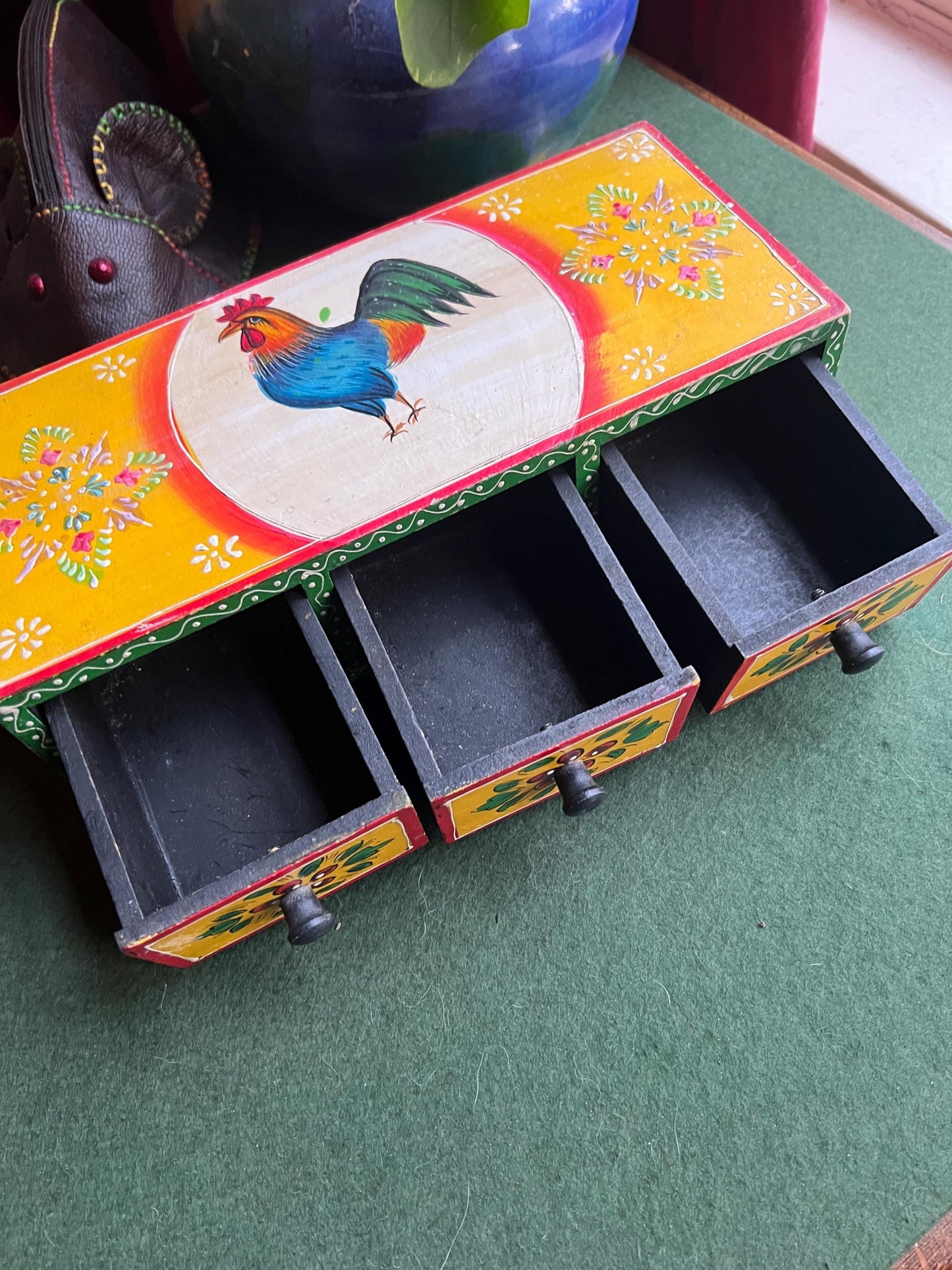 Retro kitchen hand painted rooster design spice drawers.