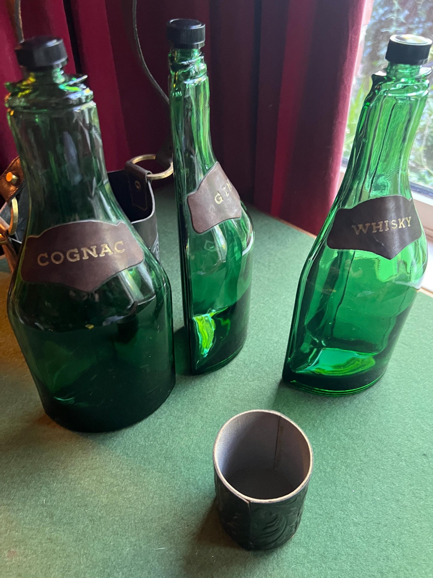 Vintage Italian Glass Decanter 3 triangular Bottles In Leather Holder with Handle.
