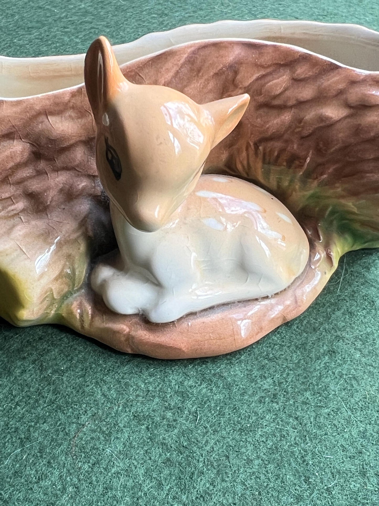 Ceramic planter. Baby deer by a log. Stamped Hornsea Fauna Royal.