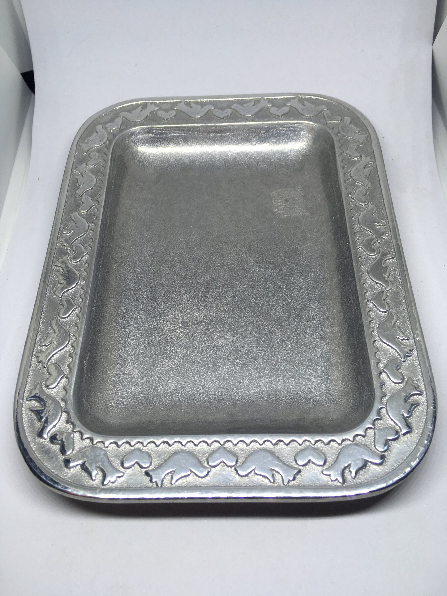 Wilton Armetale  Doves and Hearts design small rectangular tray baker.