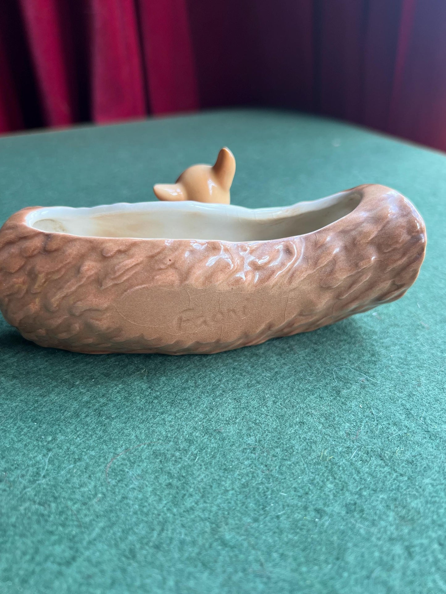 Ceramic planter. Baby deer by a log. Stamped Hornsea Fauna Royal.