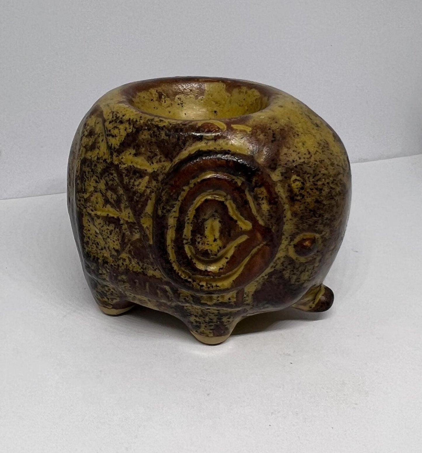 Ceramic Elephant tea light holder.