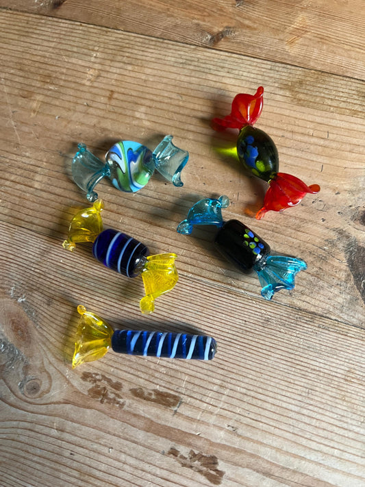 Set 4 Murano glass candies. Multicoloured glass decorative sweeties. Italian glass decor.