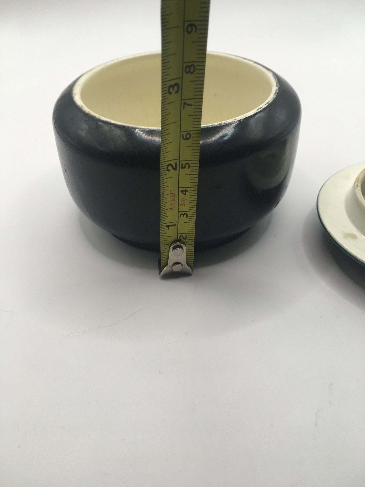 Art Deco ceramic lidded hair receiver. Crown Ducal Ware England.