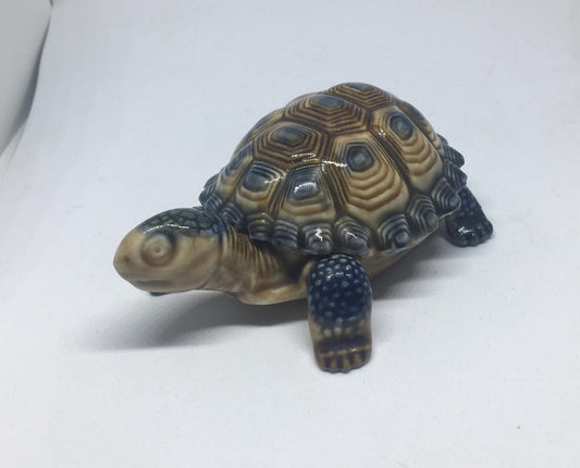 Vintage Wade Tortoise trinket box.
