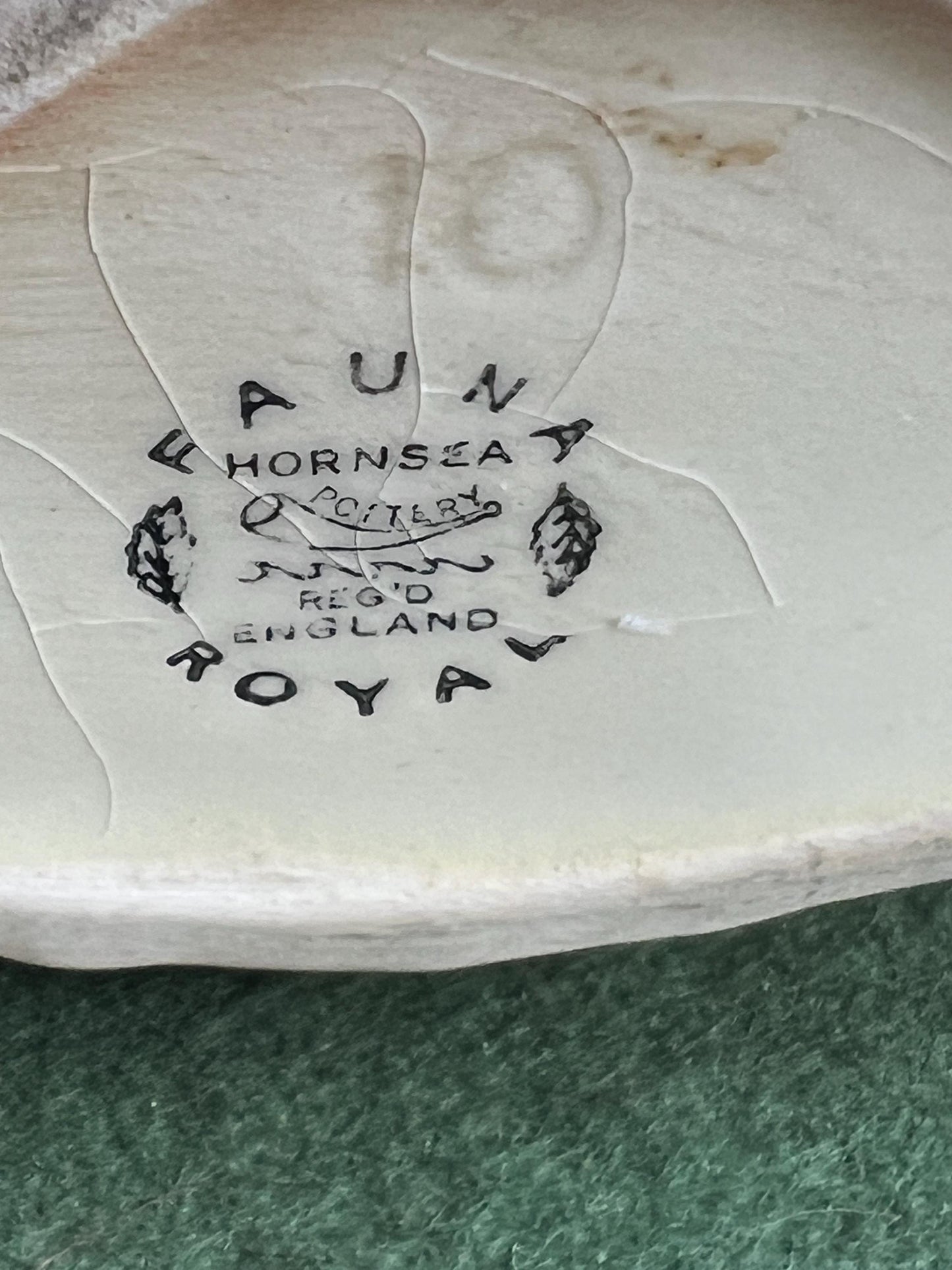 Ceramic planter. Baby deer by a log. Stamped Hornsea Fauna Royal.