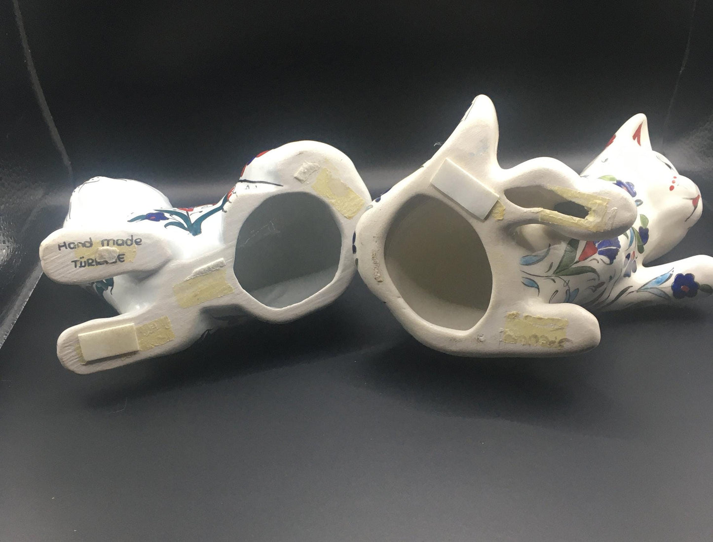 Pair of ceramic hand painted floral playful cat figurines. Signed Hand Made Türkiye.