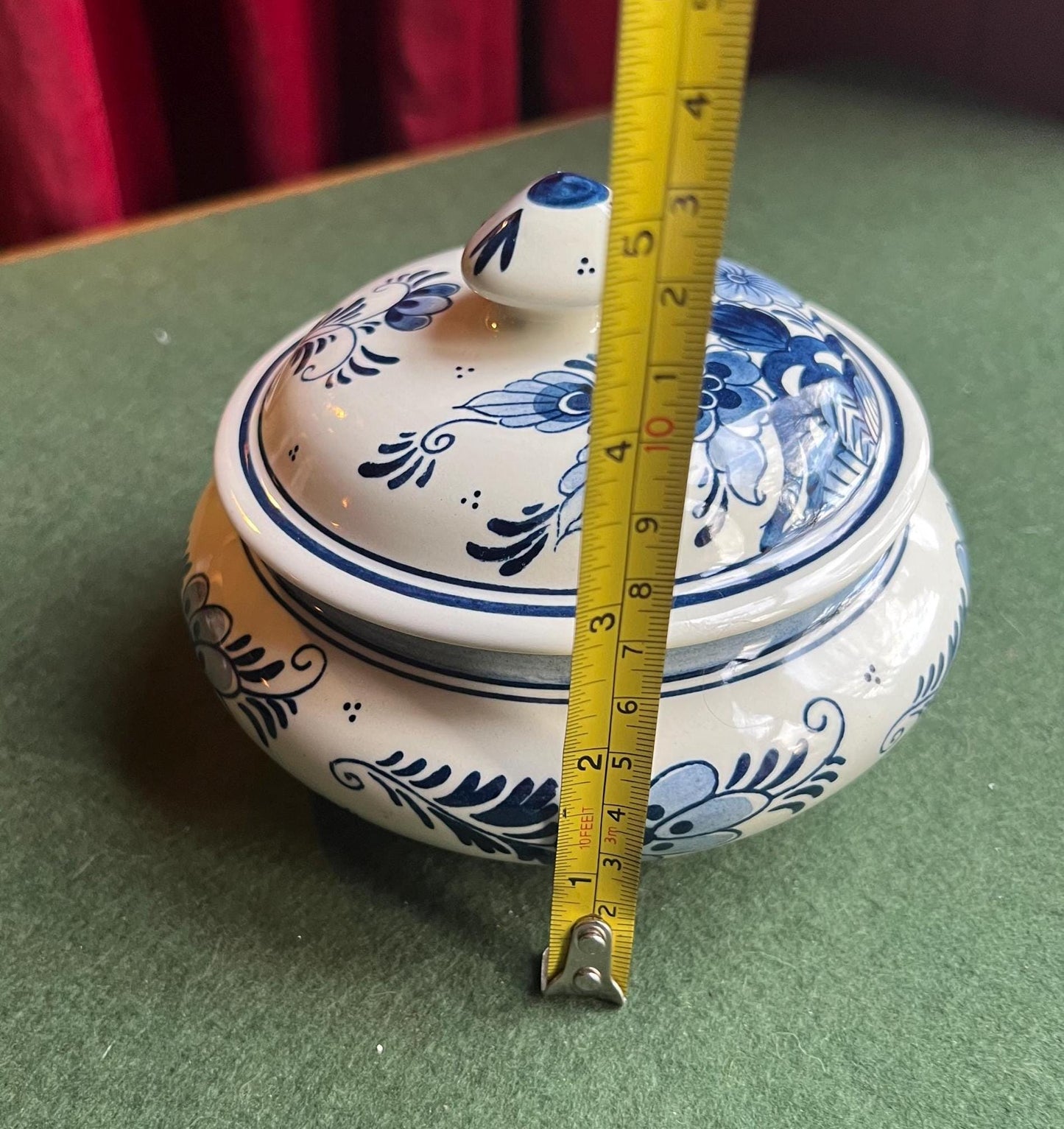 Delft ware lidded sugar bowl dressing table box. Signed Royal Goedewaagen.