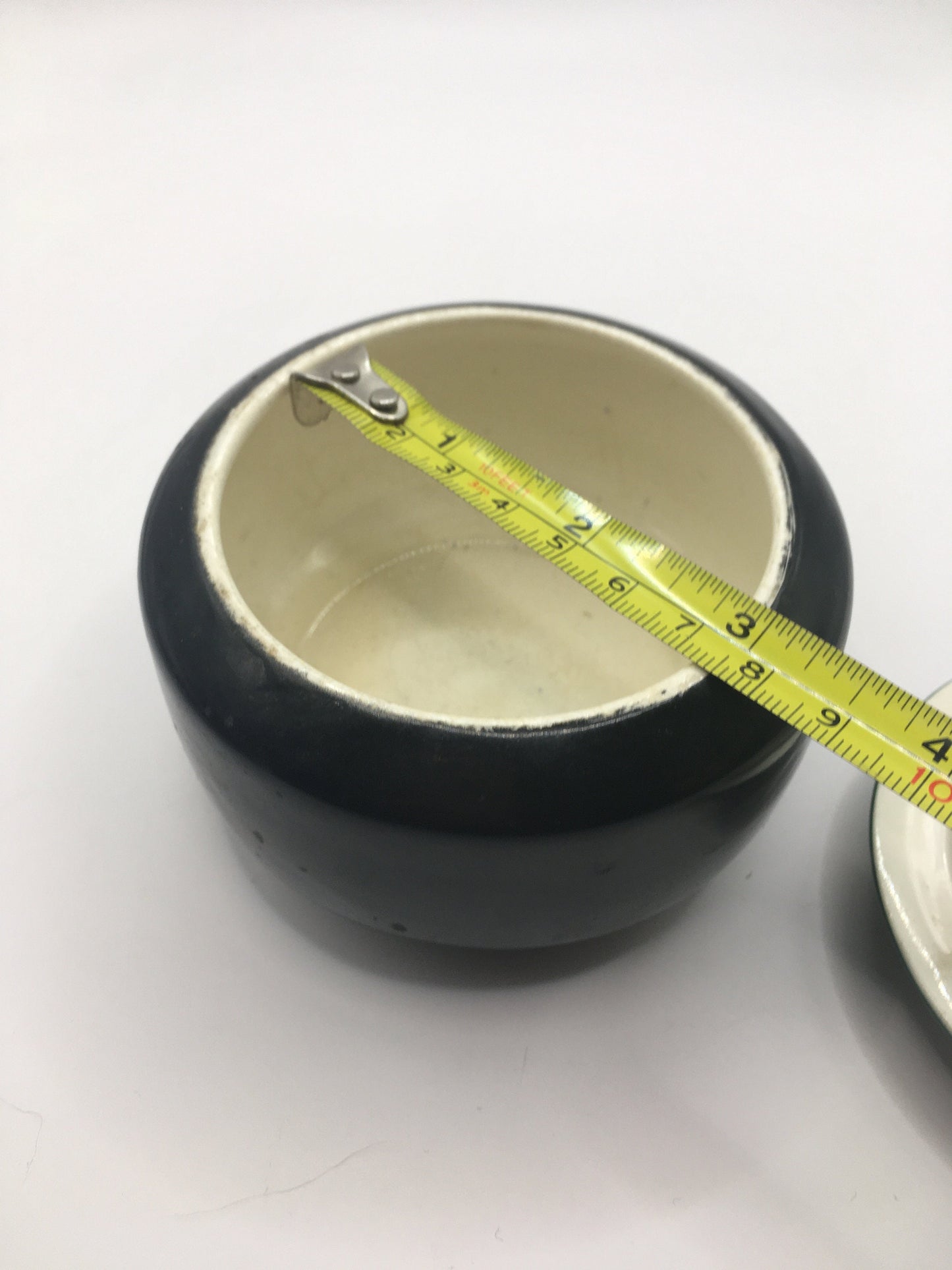 Art Deco ceramic lidded hair receiver. Crown Ducal Ware England.