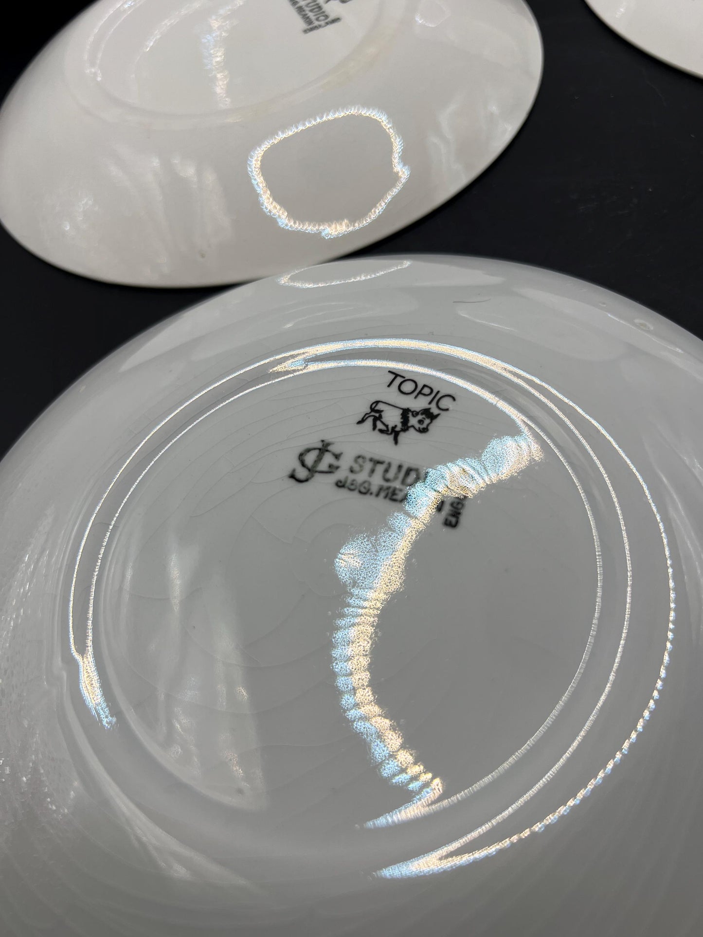 Set 6 side plates and cake sandwich plate. Topic pattern Stamped JG Meakin.
